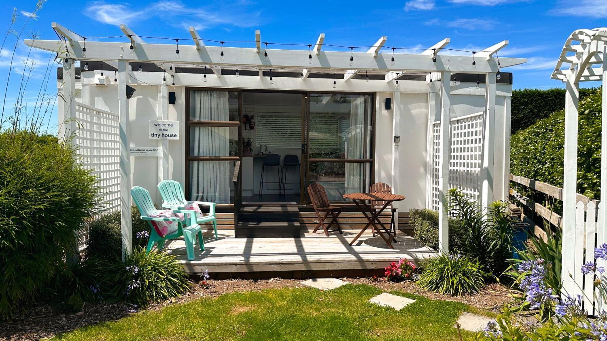 Vila Rustling Oaks Nz Tropical Tiny House Tamahere Exteriér fotografie